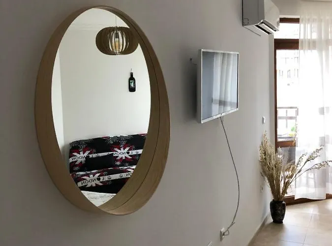 Fregata Complex Marina Apartman *